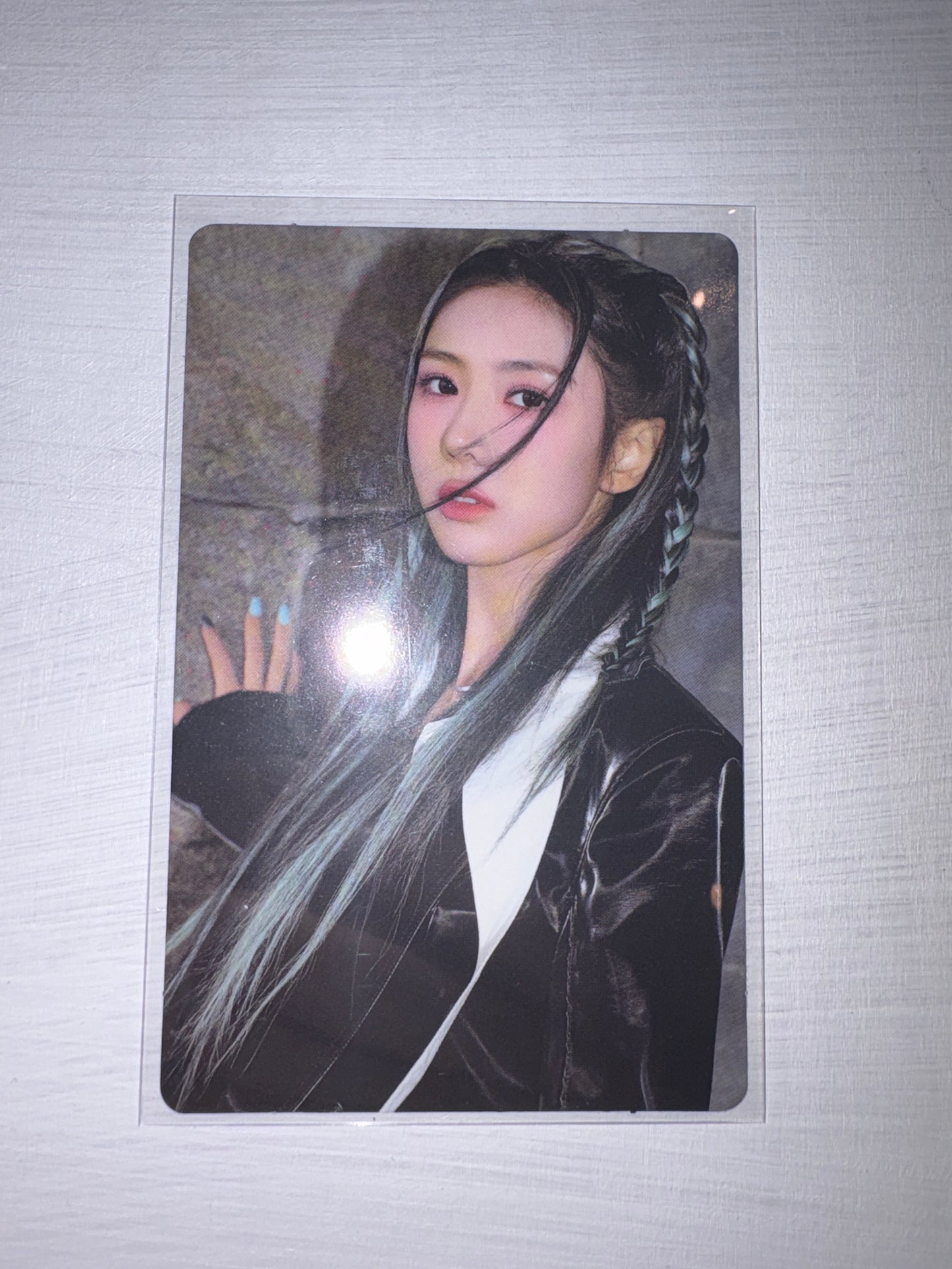 Yoohyeon Apocalypse: Follow Us Album Card