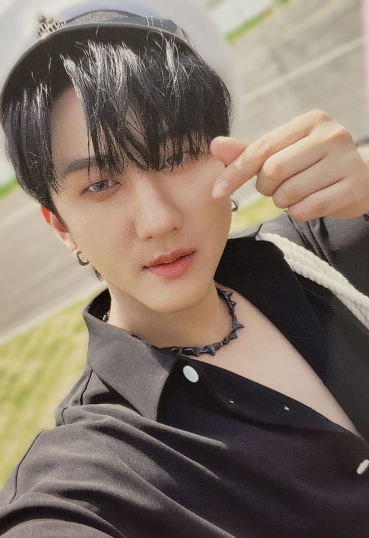 Changbin Maxident Album Card
