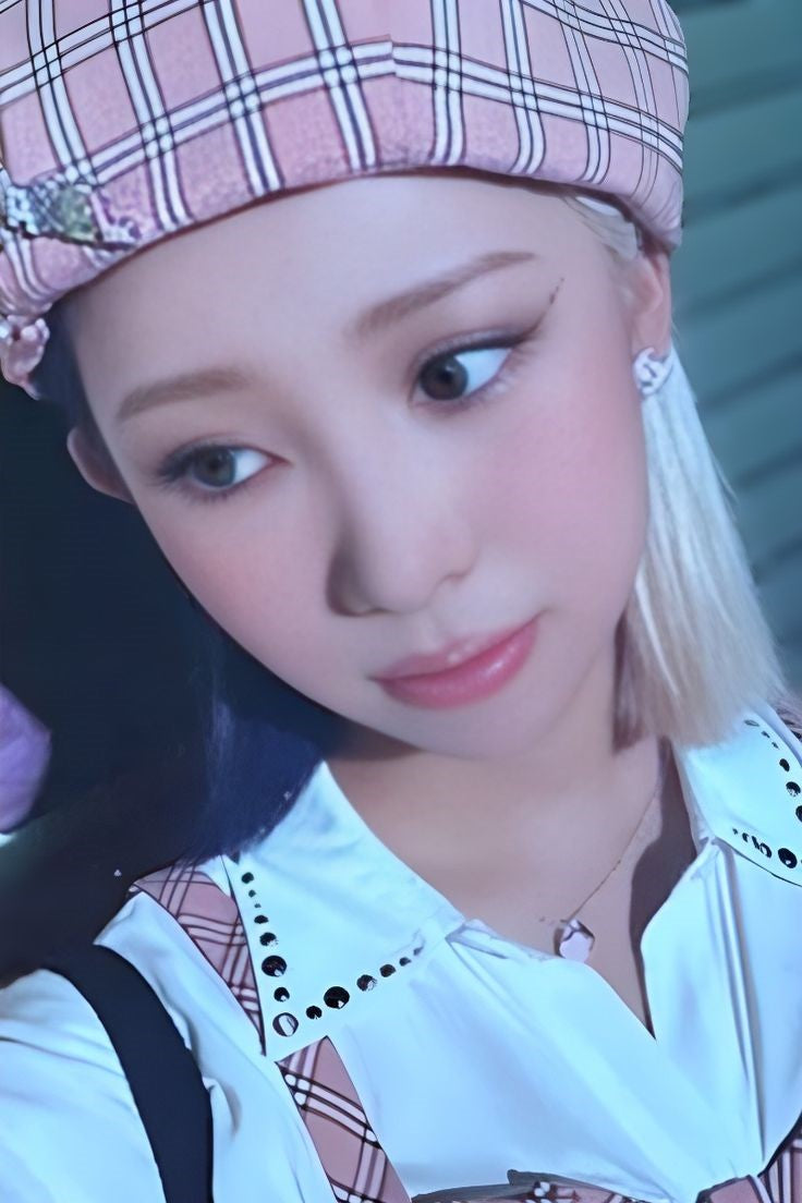 Dosie Hide and Seek (Seek) Ver 2 Kpop Kardz