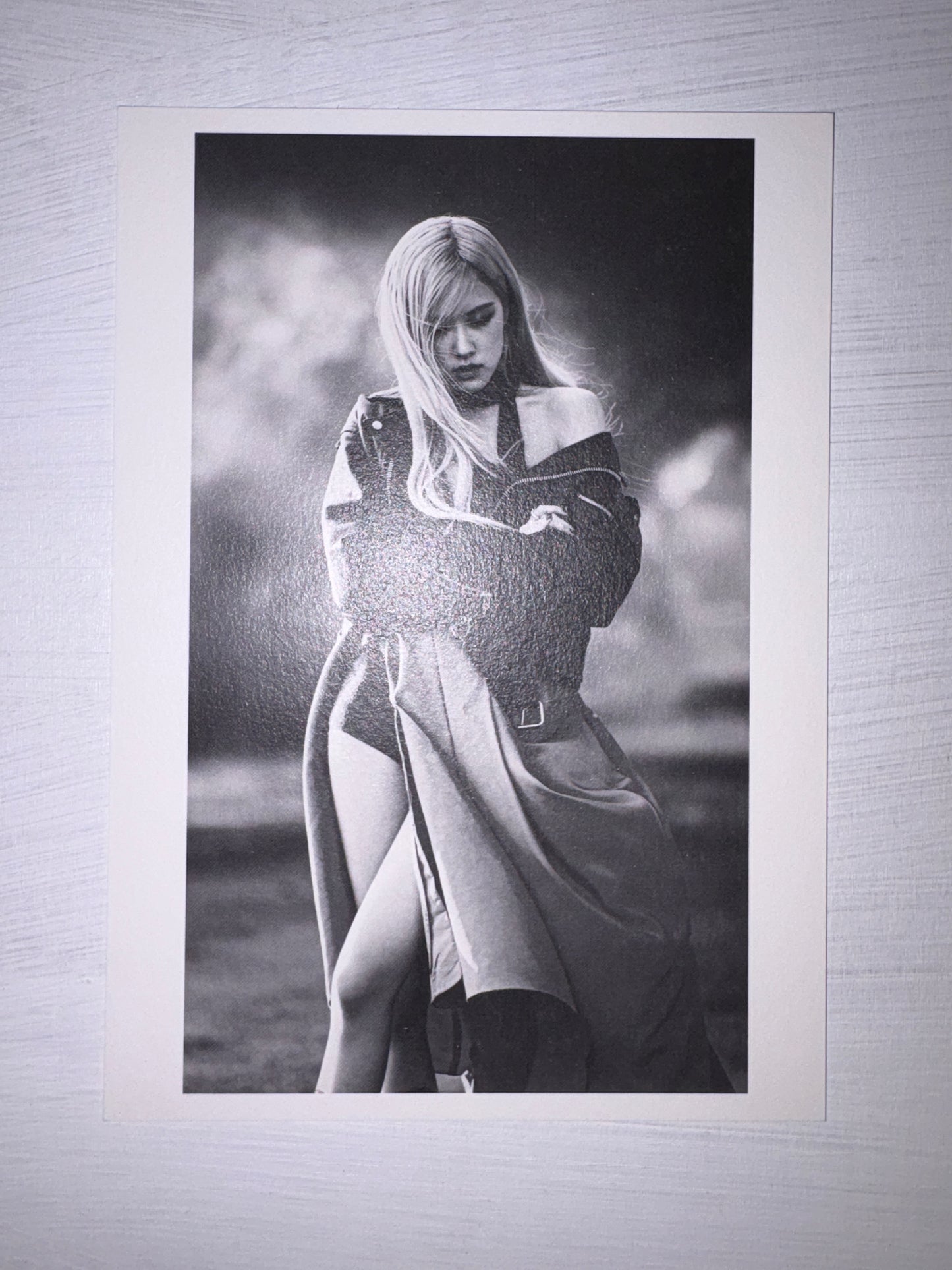Rose: -R- Postcard Album Inclusion Kpop Kardz
