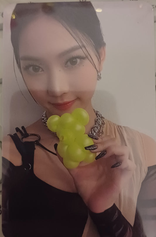 Isa Young-Luv.Com Love Ver Kpop Kardz