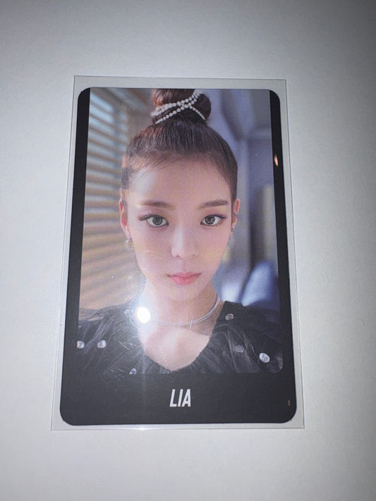 Lia IT'z Me Album Card