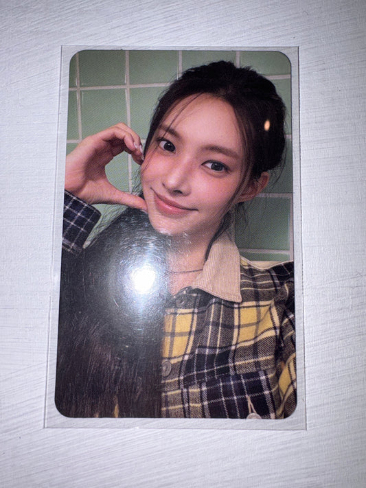 Yunah Super Real Me Album Card
