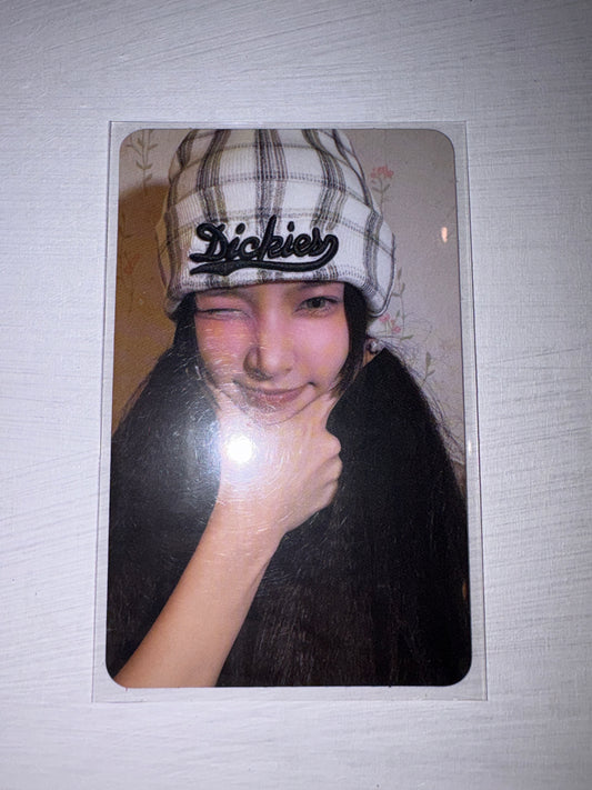 Yunah Super Real Me Album Card
