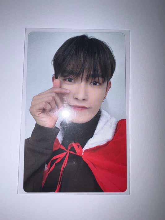 Hongjoong ATEEZ X KAURA 2023 Christmas Poca Set