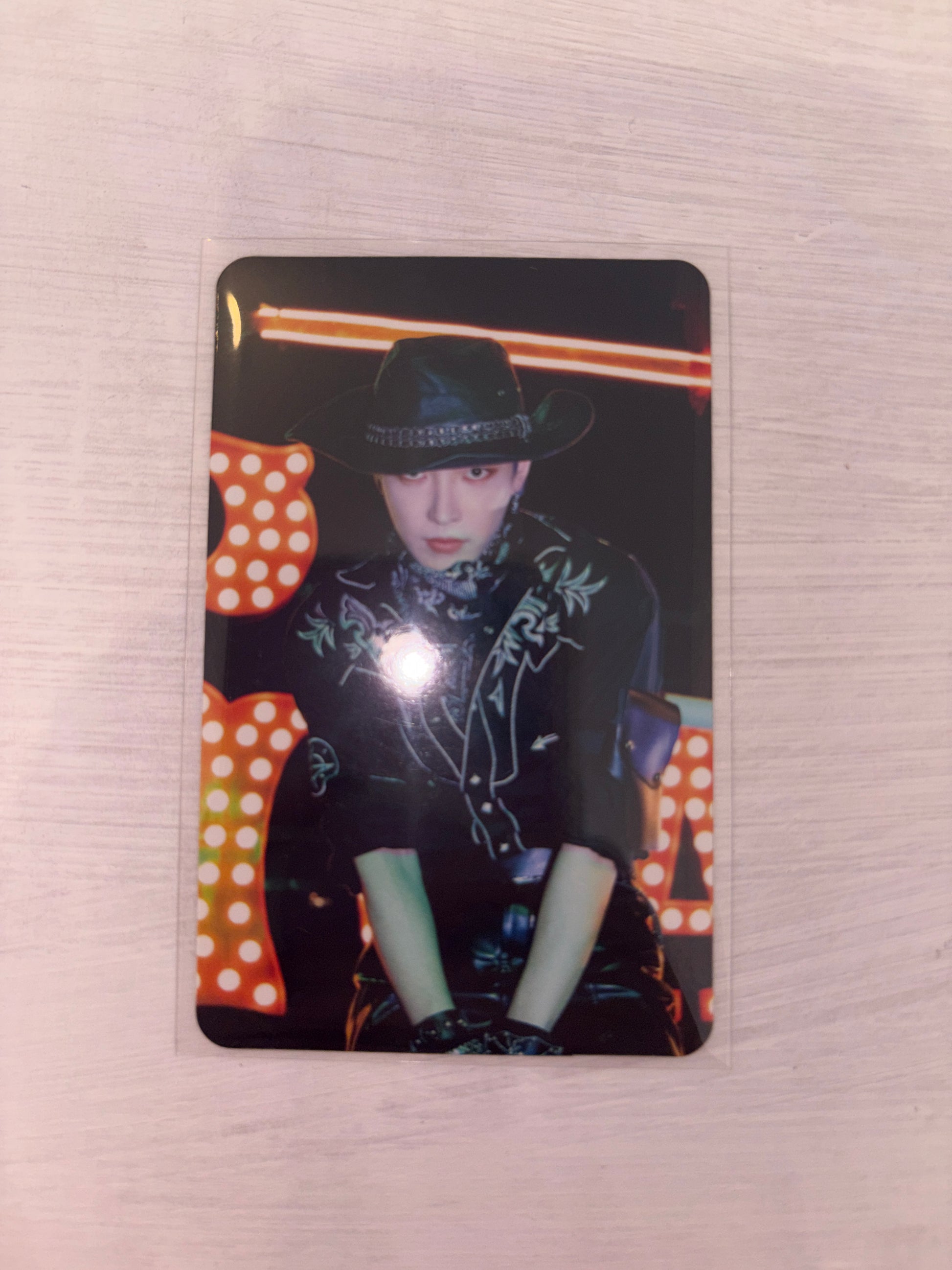 Ateez: Hongjoong The World Ep 2: Outlaw Platform Card Kpop Kardz