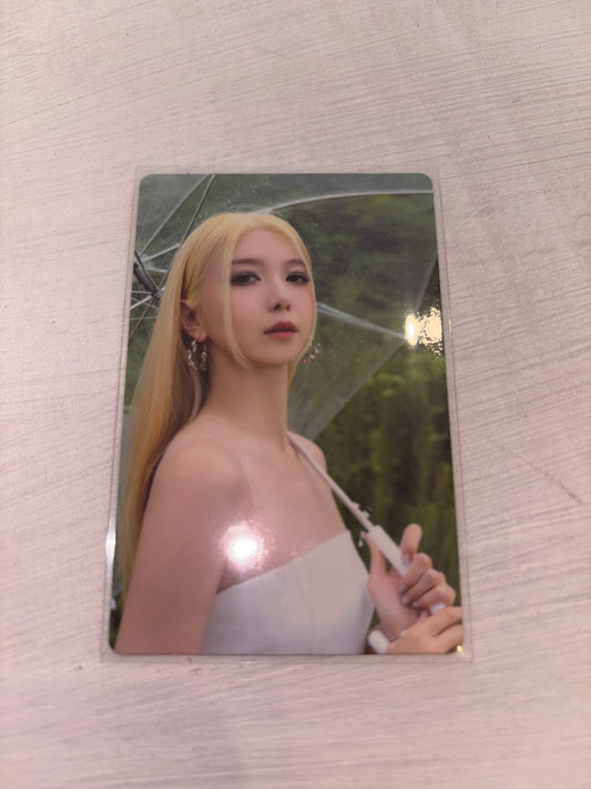 Dreamcatcher: Dami Apocolypse: Follow Us Album Card Kpop Kardz