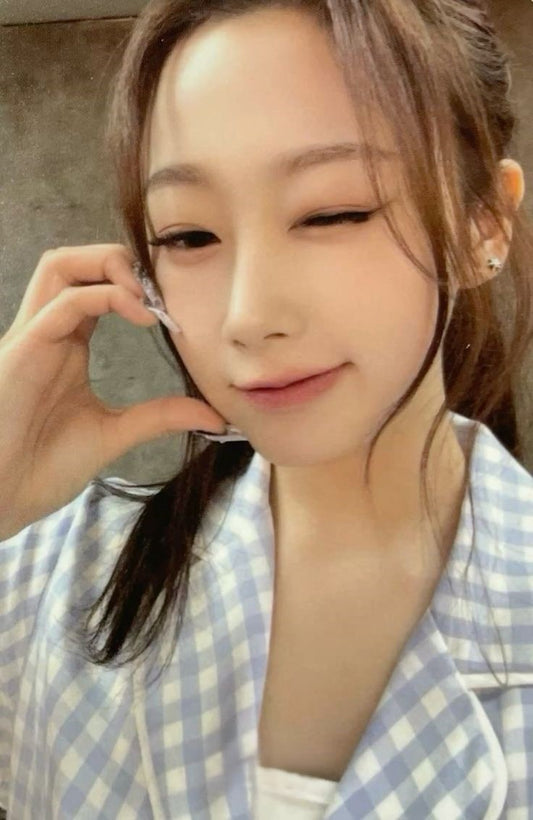 Giselle 2022 Pink Christmas Card