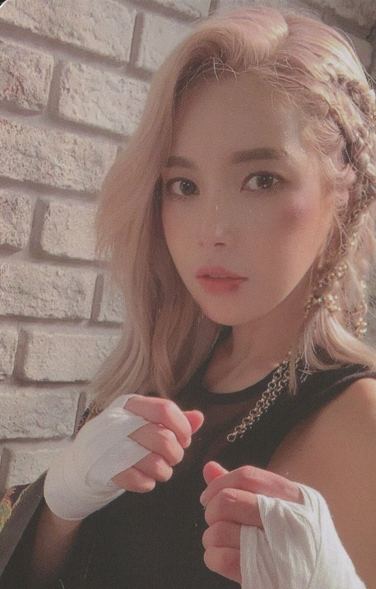 Solar Reality In Black Album Card Kpop Kardz